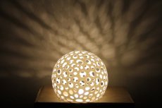 Voronoi Koule – LED lampa - Bílá, 20cm
