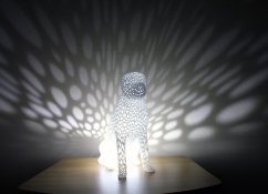 Voronoi Pes 2 – LED lampa - Bílá, 25cm
