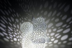 Voronoi Veverka – LED lampa - Bílá, 25cm