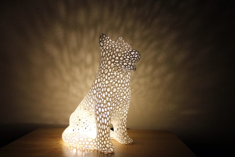 Voronoi Pes – LED lampa - Bílá, 25cm