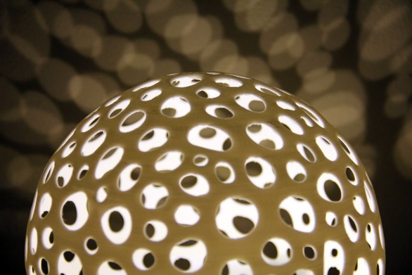Voronoi Koule – LED lampa - Bílá, 20cm