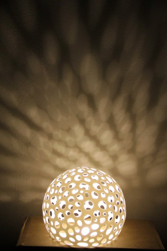 Voronoi Koule – LED lampa - Bílá, 20cm